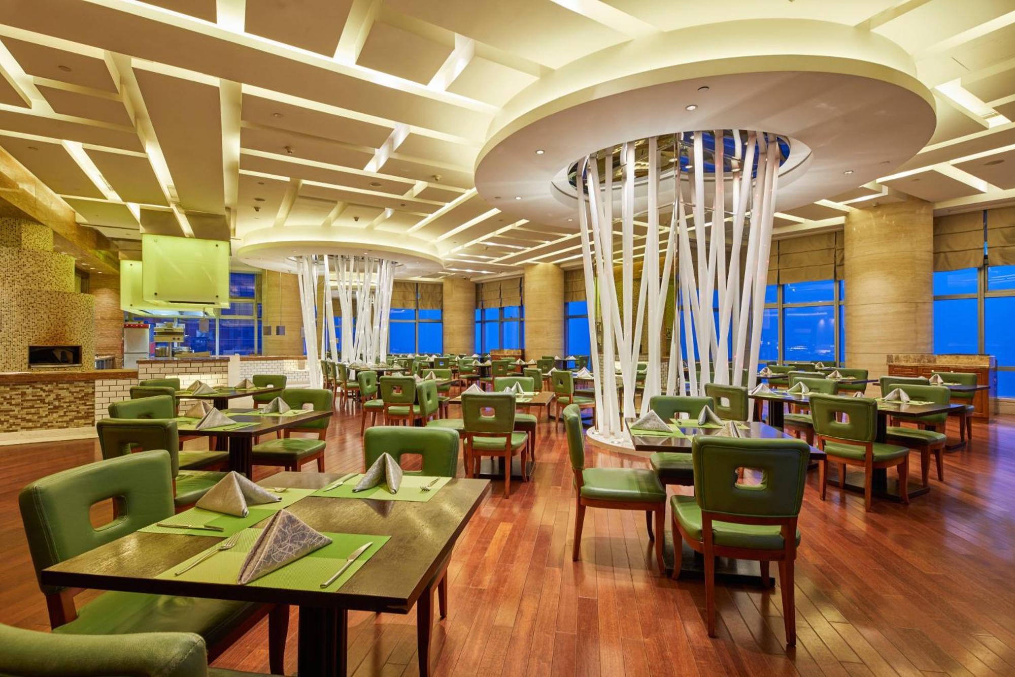 The Westin Nanjing Xuanwu Lake Экстерьер фото