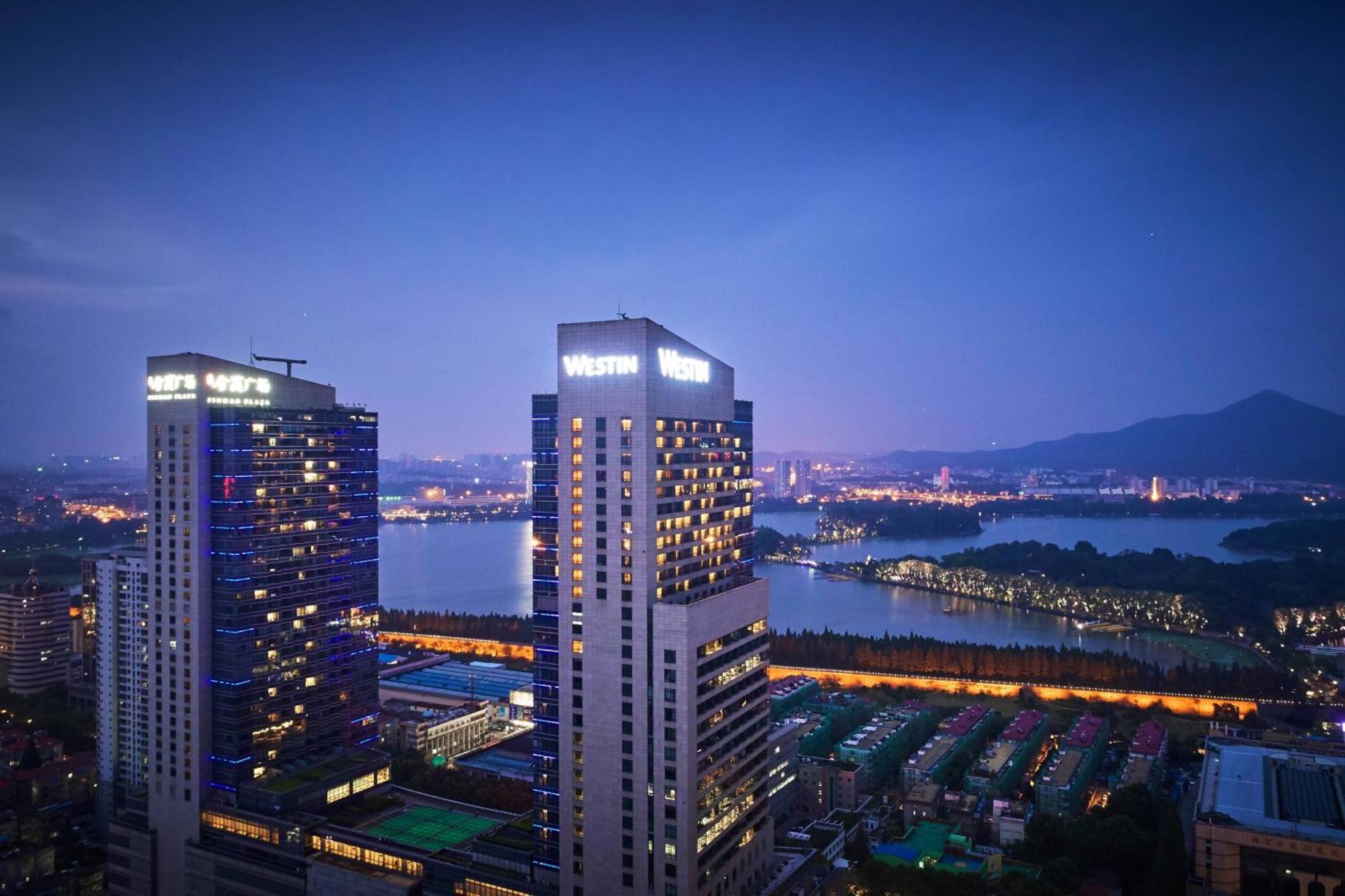 The Westin Nanjing Xuanwu Lake Экстерьер фото