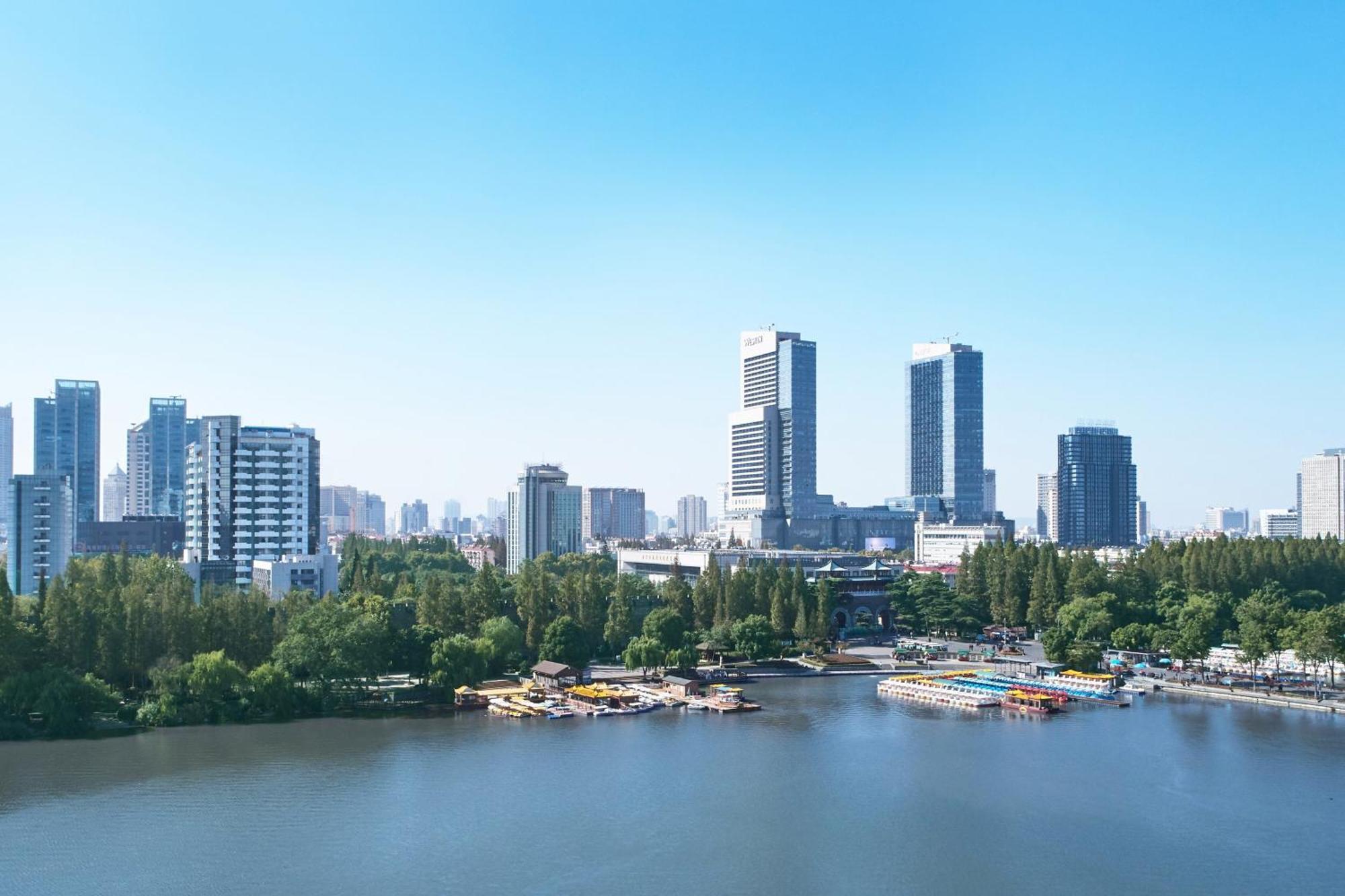 The Westin Nanjing Xuanwu Lake Экстерьер фото