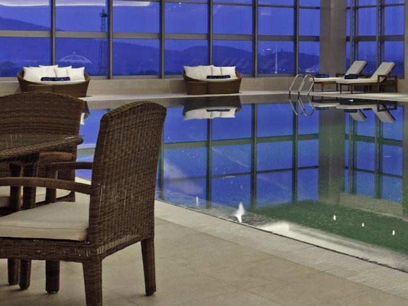 The Westin Nanjing Xuanwu Lake Экстерьер фото