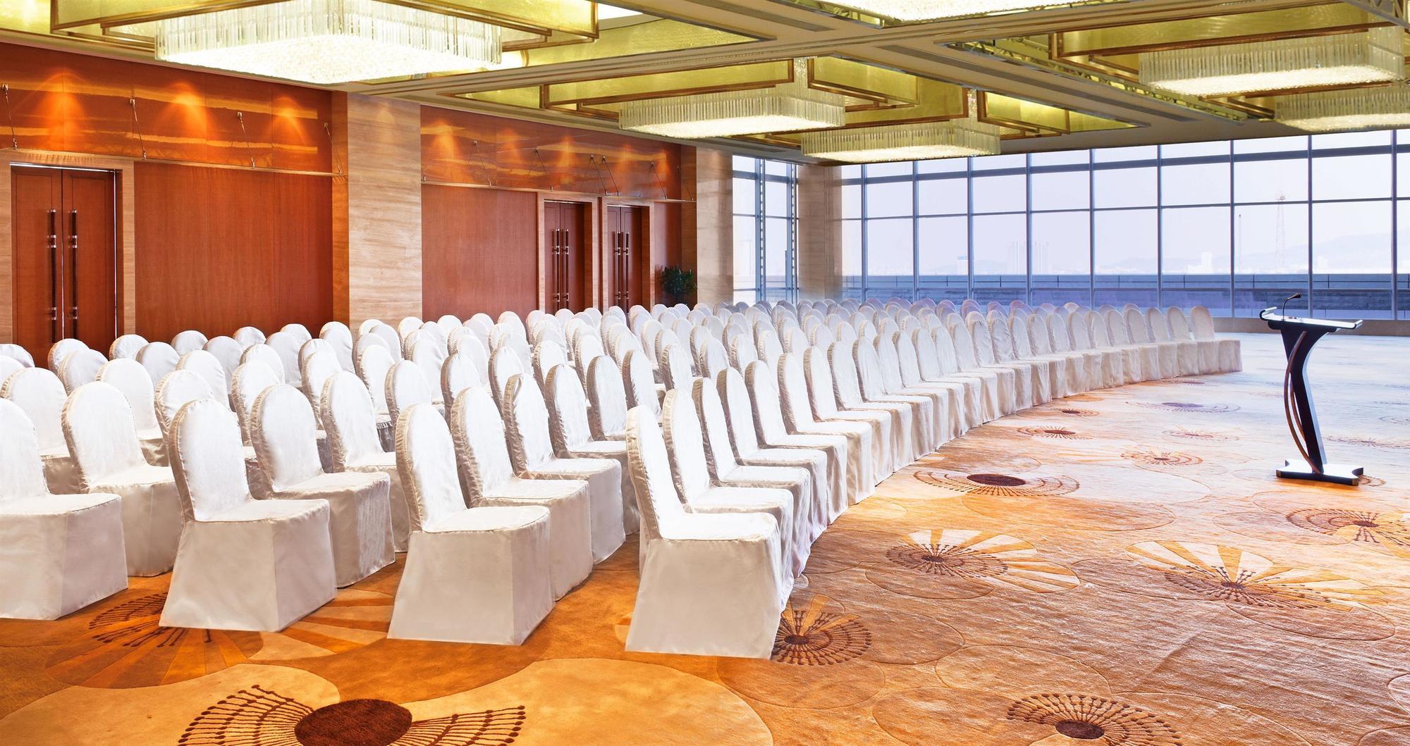 The Westin Nanjing Xuanwu Lake Экстерьер фото